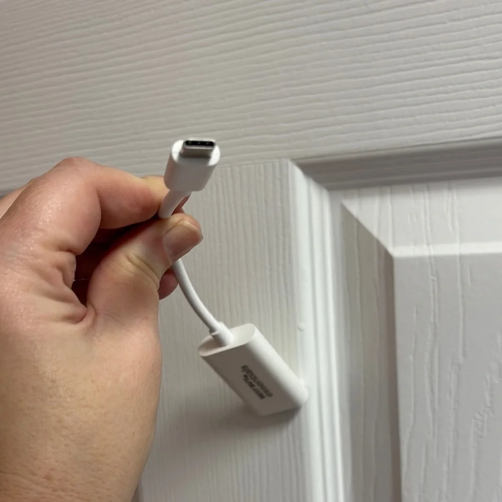 White USB-C to HDMI Adapter Best Buy Essentials NEW